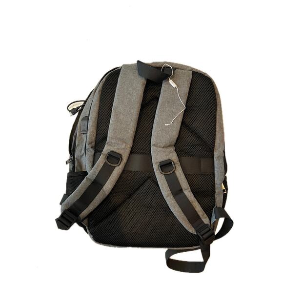Cluci Gray 4 section padded Backpack - Picture 2 of 7